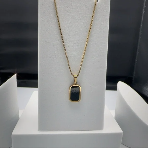 18K Gold Plated Stainless Steel Necklace Black Pendant - Picture 4 of 12